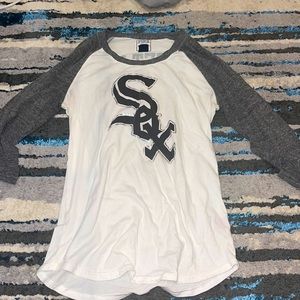 victoria secret PINK, 3/4 sleeve soft white sox tee
